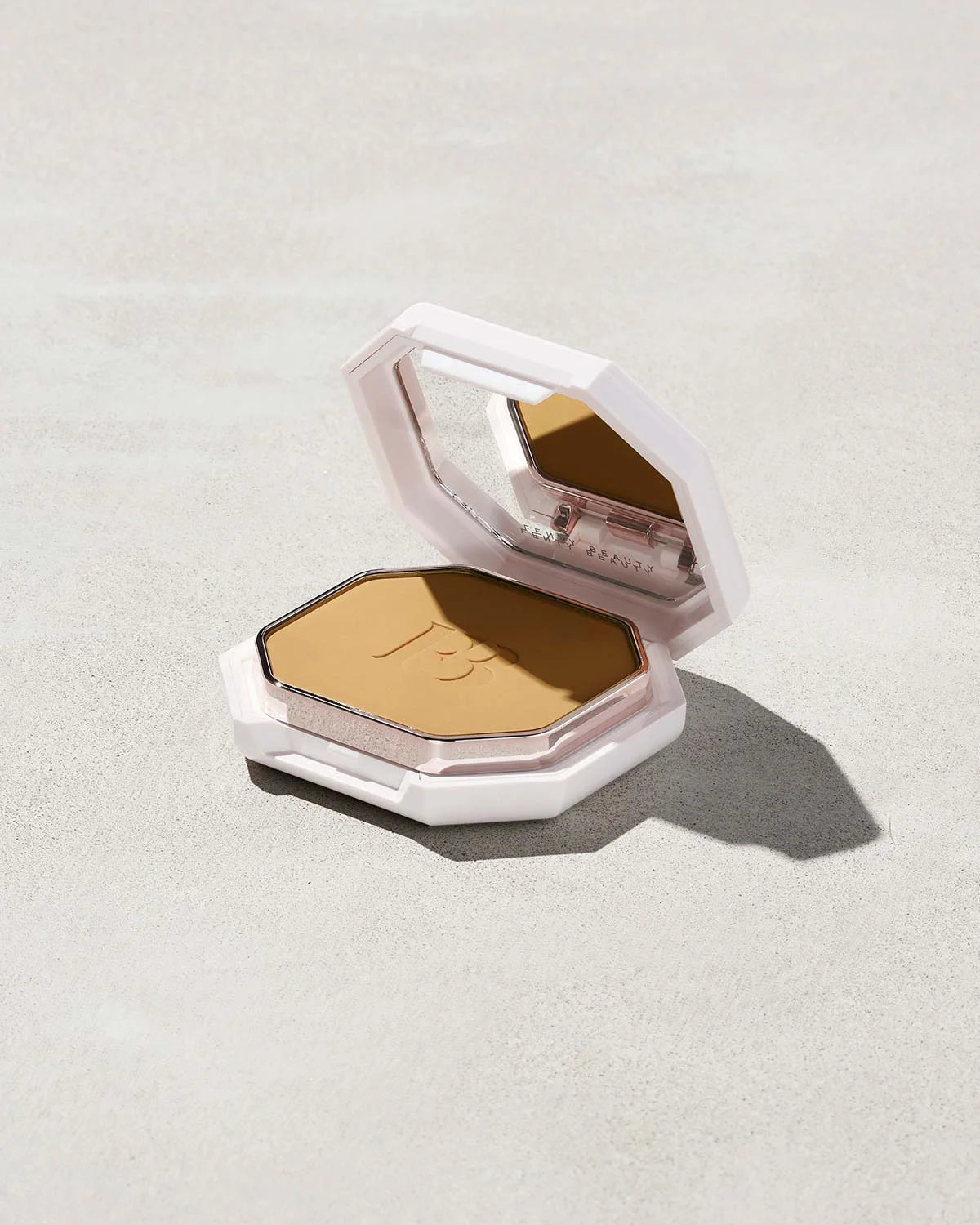 Pro Filt'r Soft Matte Powder Foundation — #255